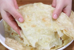 烙饼怎么做又软又好吃视频教程,视频教程教你烙饼软糯可口秘籍